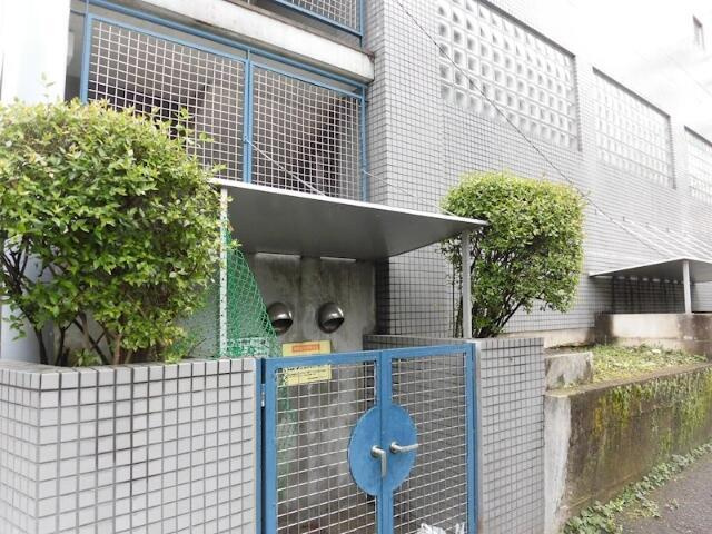 フラッツ下馬Ａのその他|エントランスです