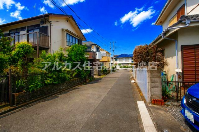 西東京市向台町1丁目 新築戸建て 西武新宿線 田無駅の前面道路含む現地写真