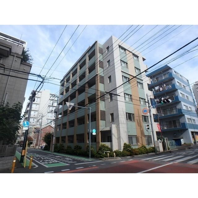 ルミエール岸町の外観