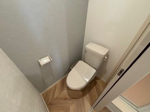 小平市小川西町３丁目のアパートのトイレ