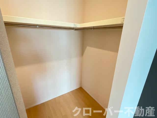 グランリヴィエールⅢの収納|ウォークインクローゼット