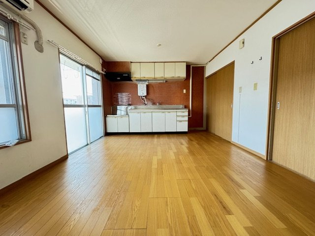 泉北桃山台第二団地36号棟の居間・リビング|同物件別部屋イメージ写真