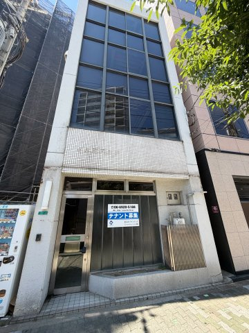 十三本町一棟貸しビルの外観