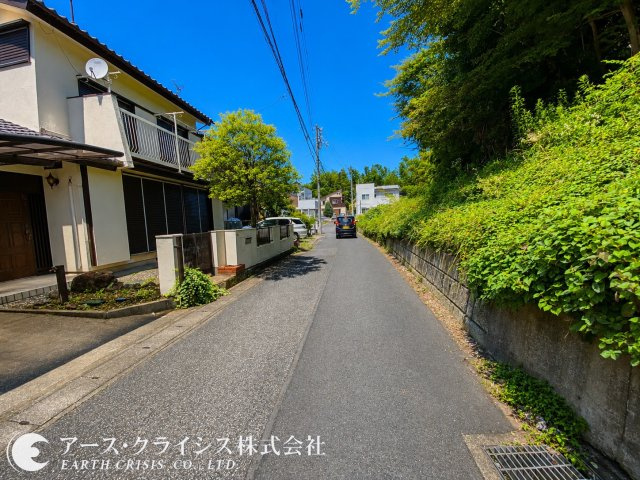 【前面道路含む現地写真】 | 我孫子市柴崎4期 | 風と光がやさしく巡る。朝のコーヒーも、午後の読書も、家族の団らんも、ぜんぶ光に包まれる時間。そんな日々をデザインしませんか♪