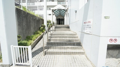  | 五日市ヒューマンズ | ２０２６年３月にリフォーム完了
水回り、建具、クロス、フローリング、照明器具を新規更新、交換済み３ＬＤＫマンション+
バルコニー✖３
マンション前の外部駐車場１台ぶん9,000/月額を確保