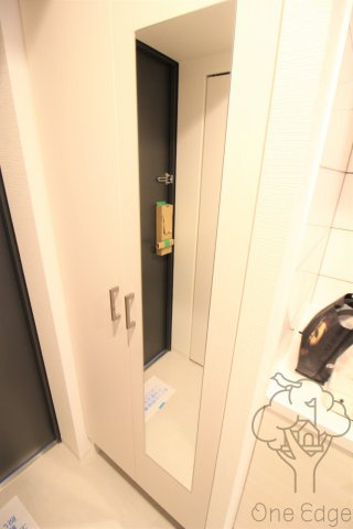 エスリード大阪梅田リュクスの玄関