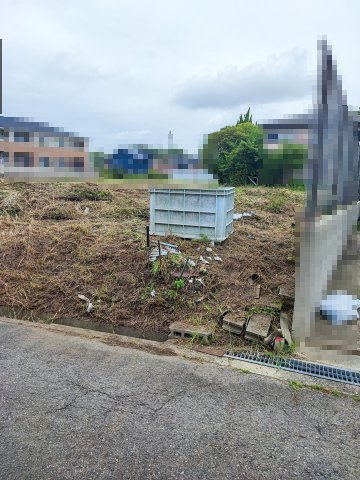 高浜市芳川町　売地の前面道路含む現地写真
