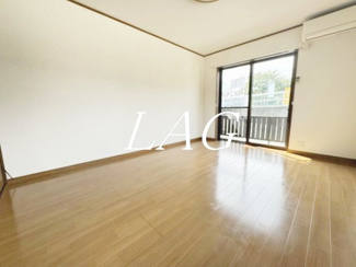 【居間・リビング】 | 第５すくねハイツ | 洋室のお部屋です。