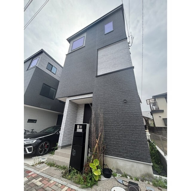 市川２丁目貸家