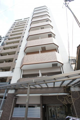 ドゥエリング梅田の外観