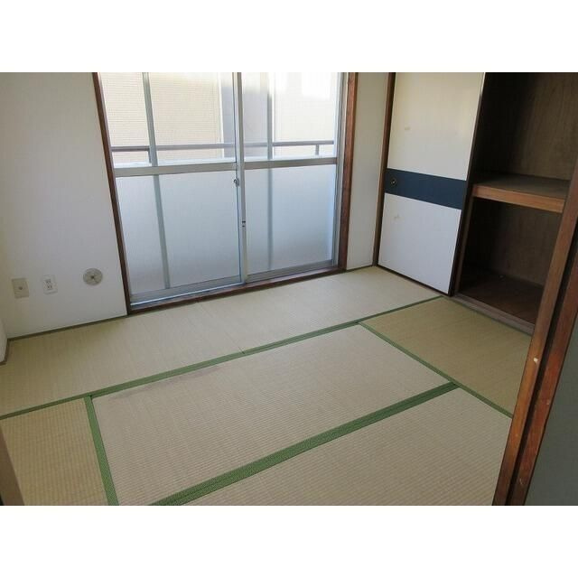 エスカリエ高島平の和室