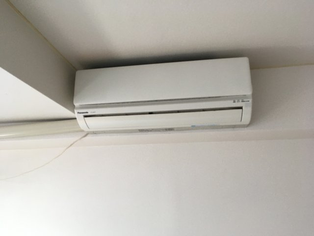洋室８帖にエアコン付きです♪