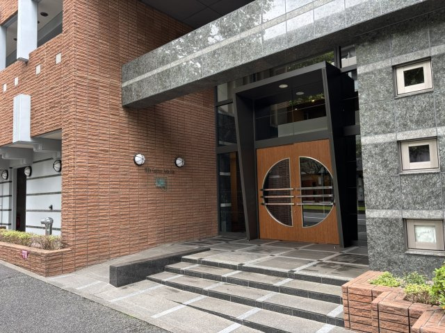 【エントランス】