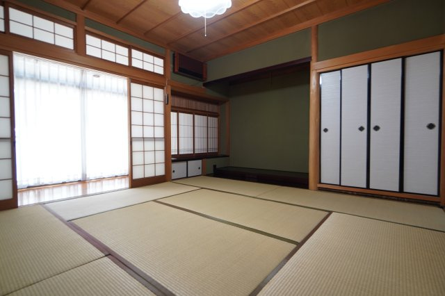 多度津町戸建ての和室