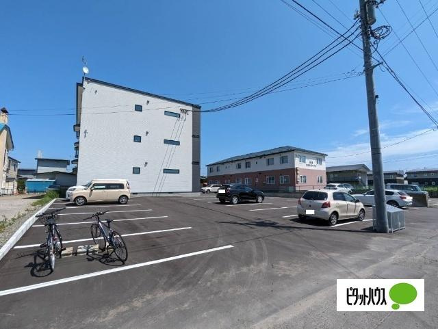 Star Roadの駐車場
