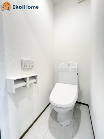 明石市大久保町西島　B号棟　新築戸建のトイレ|【ホームページに現地動画掲載中】●年中無休：当日予約可●トイレが2か所あるので夜中もや朝も楽ちん。