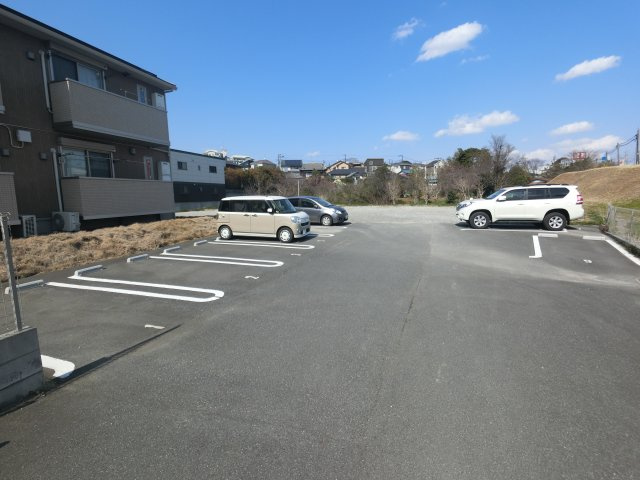 【駐車場】