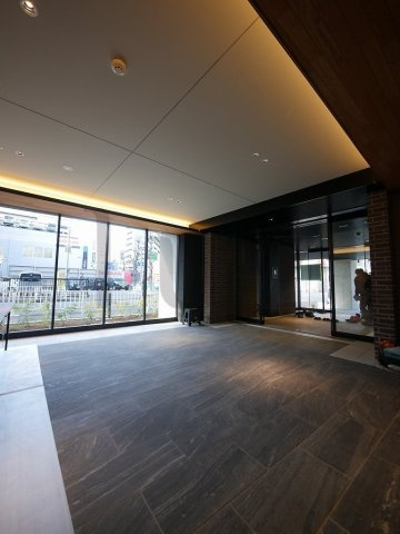 グランカーサ横濱石川町のエントランス