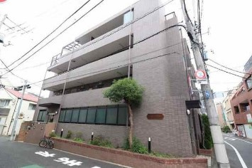【外観】 | コスモフラワー | 鉄筋コンクリート造のがっちりとした建物。