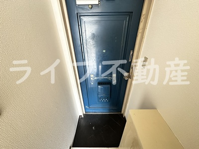ロイヤル大今里の玄関|きれいな玄関です
