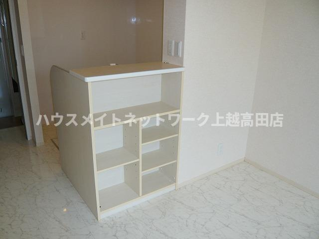 Ａｚｎａｂｌｅ Ａのキッチン|キッチン裏収納