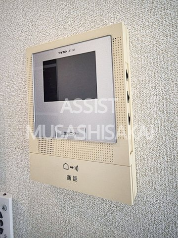 クレール・コガネイのセキュリティ