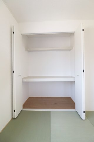 矢吹町小松第７　　　２号棟　　　善郷小学校、矢吹中学区の収納