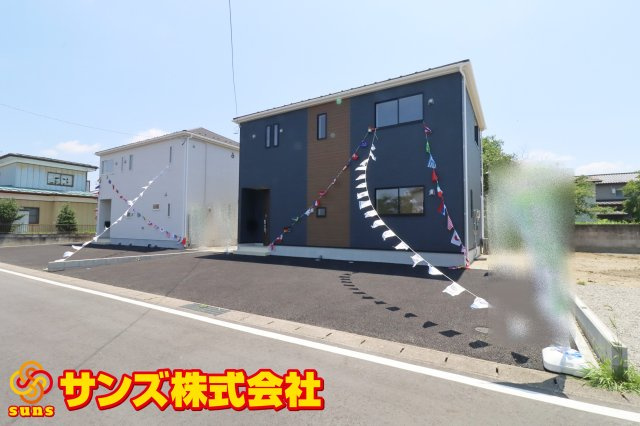 矢吹町小松第７　　　２号棟　　　善郷小学校、矢吹中学区の外観|北西側から見た駐車場を含む外観♪