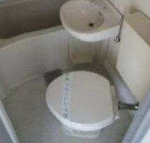 横浜市南区永田北３丁目のアパートのトイレ