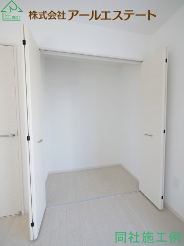 加古川市加古川町美乃利　　JR「加古川駅」徒歩18分の収納|同社施工事例