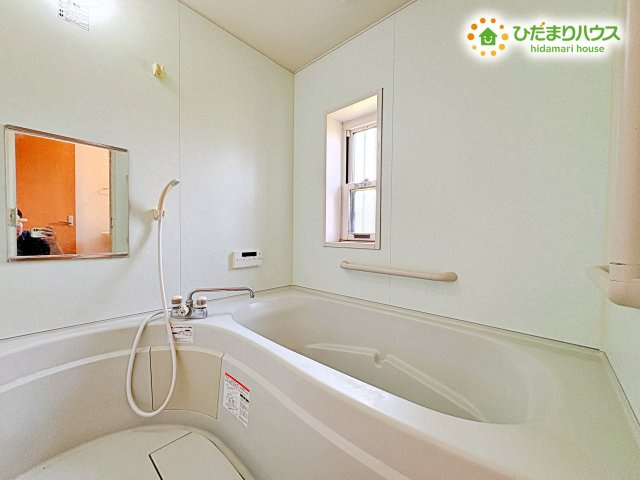 熊谷市上之　中古一戸建て　の浴室|疲れが癒せる大きなバスタブ♪帰りが遅いご家族の方も気持ちよく入浴頂ける追焚き機能など設備も整っております！