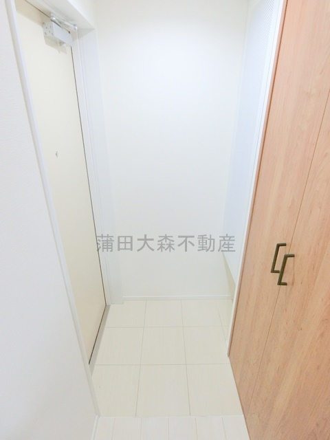 LUORE(ルオーレ千鳥町の玄関