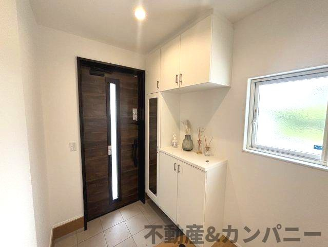 松山市高岡町2期5号地の中古戸建の浴室|きれいなお風呂です