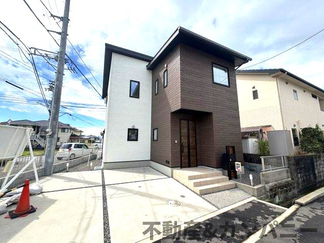 松山市高岡町2期5号地の中古戸建