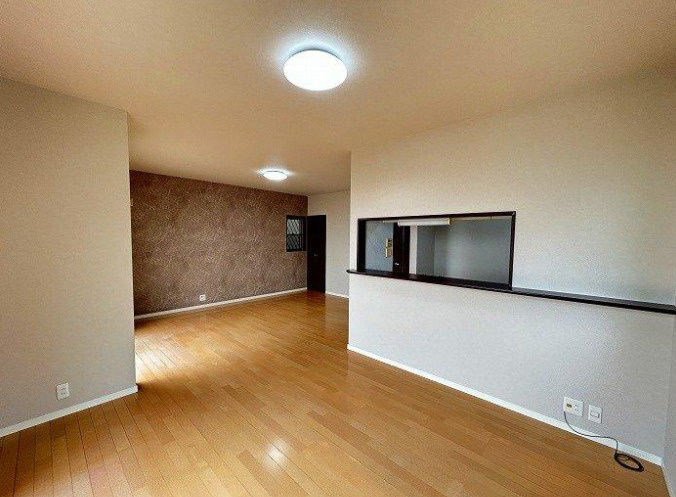 森北町7丁目　中古戸建の居間・リビング