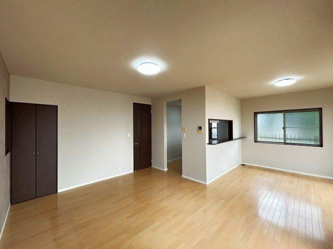 森北町7丁目　中古戸建の居間・リビング