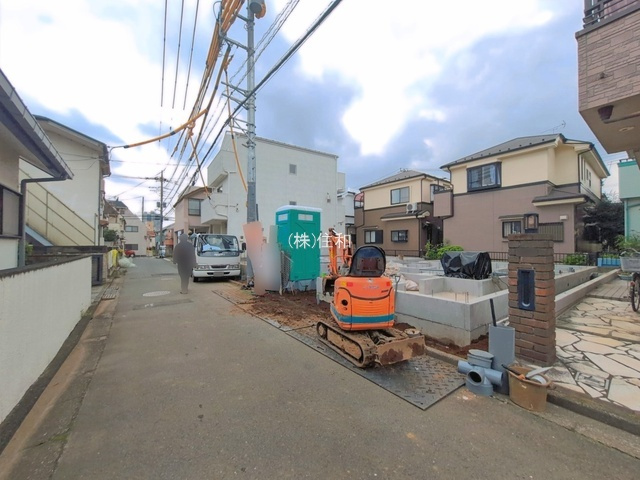 【新築分譲住宅】ふじみ野市上福岡4丁目の前面道路含む現地写真