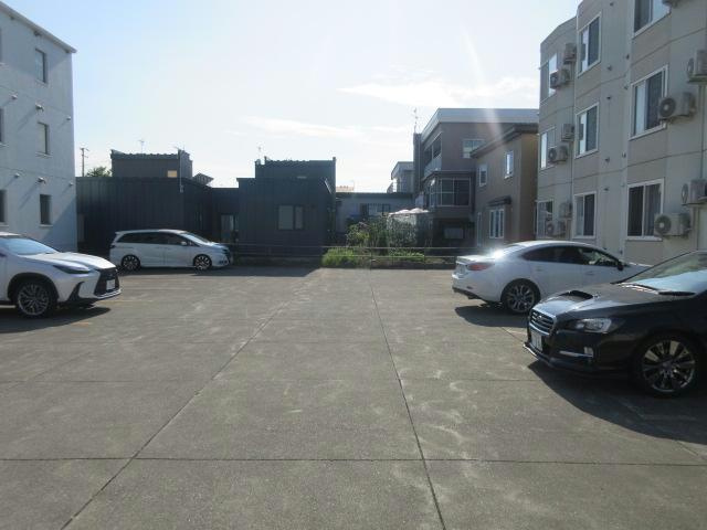2ndアーバンの駐車場