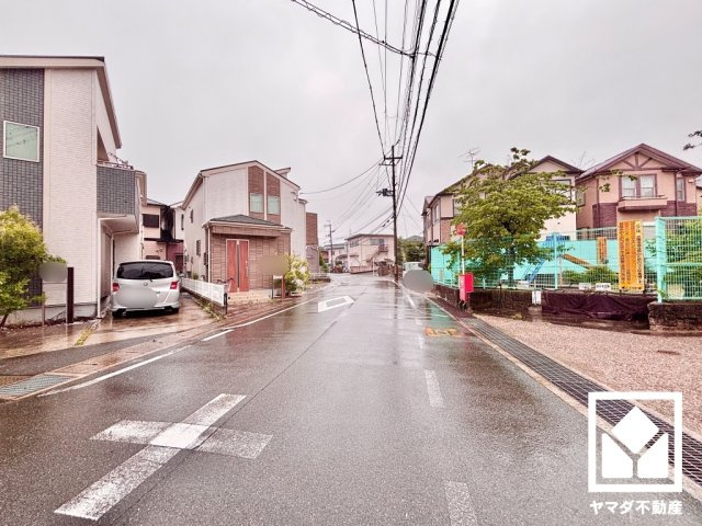 八幡市八幡砂田の前面道路含む現地写真