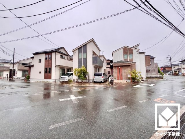 八幡市八幡砂田の外観