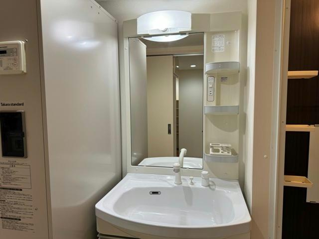 釧路市錦町２丁目の賃貸マンションの独立洗面台