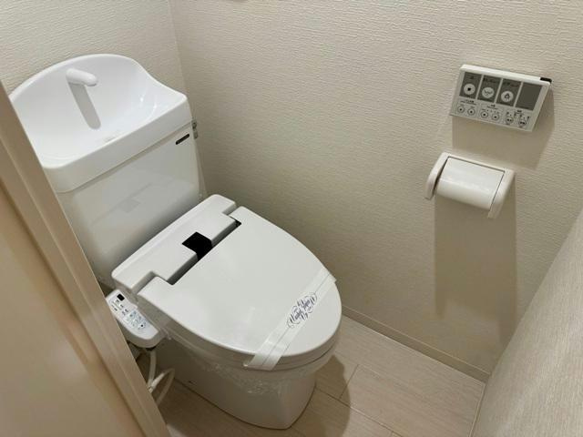釧路市錦町２丁目の賃貸マンションのトイレ