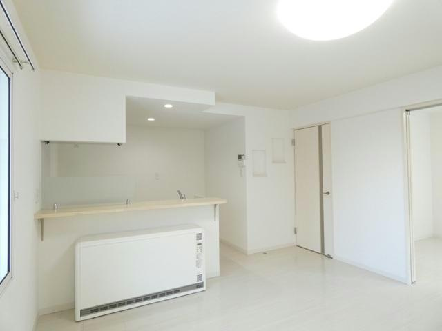 釧路市錦町２丁目の賃貸マンションの居間・リビング
