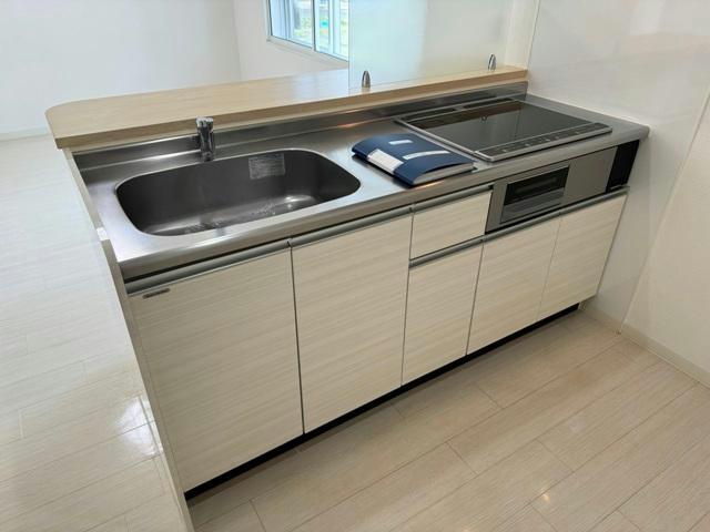 釧路市錦町２丁目の賃貸マンションのキッチン