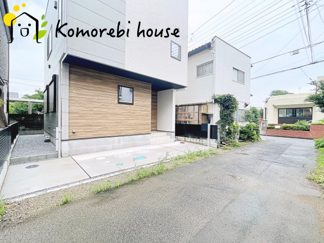 上尾市畔吉　新築一戸建ての前面道路含む現地写真|前面道路含む現地写真です