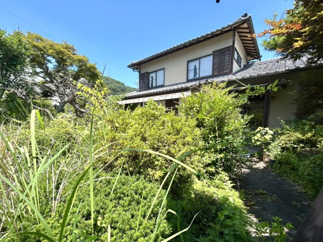 【中古戸建】高崎市城山町2丁目の外観|■外観｜土日のご見学はもちろん、平日・夜間のご案内も大歓迎です♪「今から見たい」や「仕事終わりに見たい」にもご対応できますのでお気軽にお問い合わせください♪