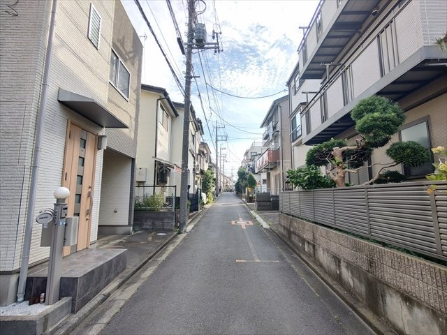 【前面道路含む現地写真】の画像