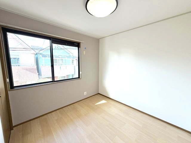 セジュール魚崎の洋室