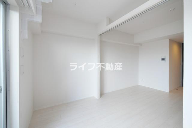 スワンズシティ大阪エスクレアの洋室|明るい洋室です