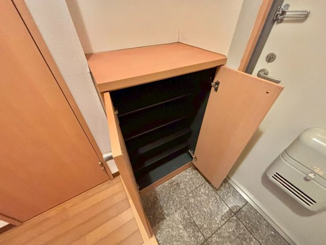 フロイデ姫路の玄関